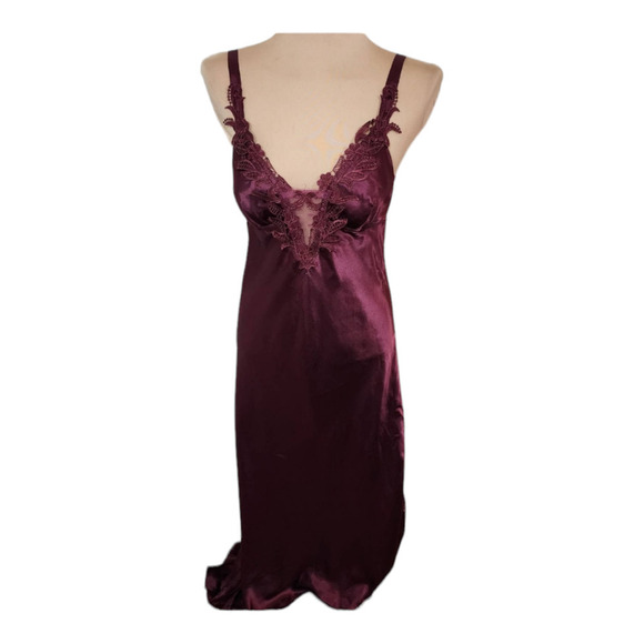 Flora by Flora Nikrooz Women's Stella Gown Maroon size medium - Picture 2 of 9